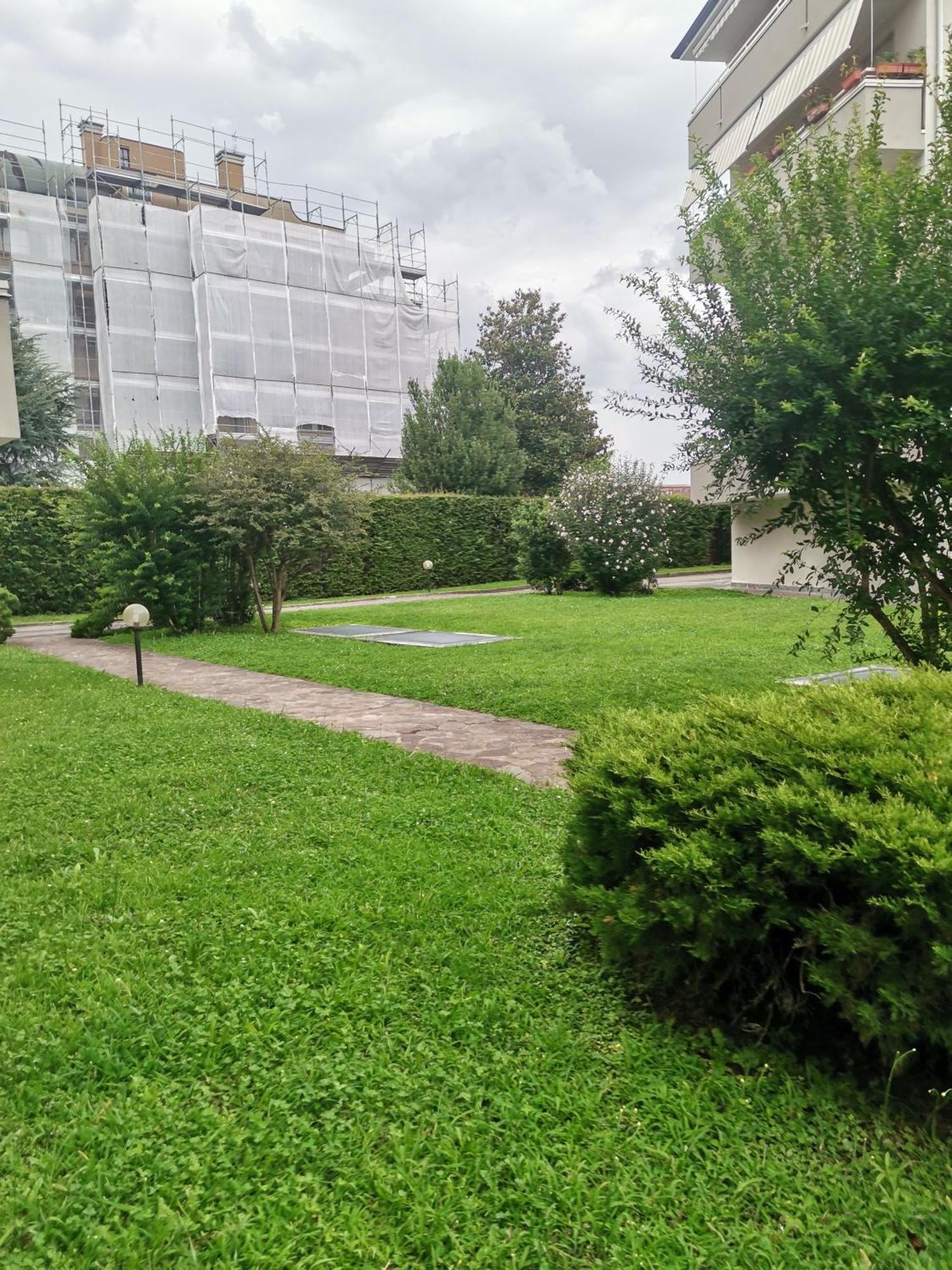 B&B Busto Garolfo ภายนอก รูปภาพ